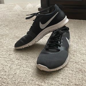 Nike women’s cross trainers, size 9